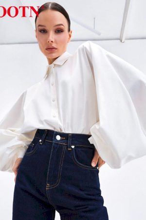 Blusas de satén con manga acampanada para mujer