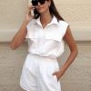 Camisa blanca elegante para mujer