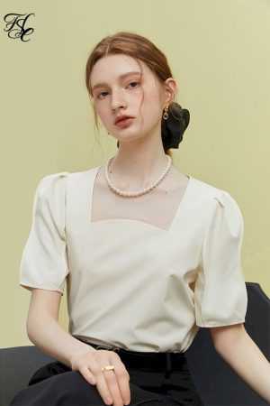 Camisa de manga corta con cuello cuadrado francés para mujer