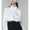 Camisa de satén de acetato blanco para mujer