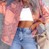 Camisa de solapa con estampado rosa para mujer