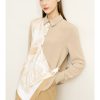 Camisas minimalistas para mujer