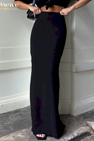 Faldas negra ajustada y elegante para mujer