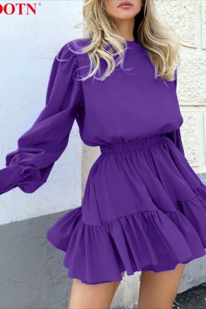 Mini Vestidos de manga acampanada púrpura para mujer
