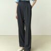 Pantalones de traje grises para mujer