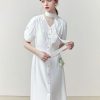 Vestidos blanco con cuello en v y carácter francés para mujer