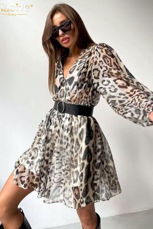 Vestidos cortos holgado con manga abombada y solapa para mujer