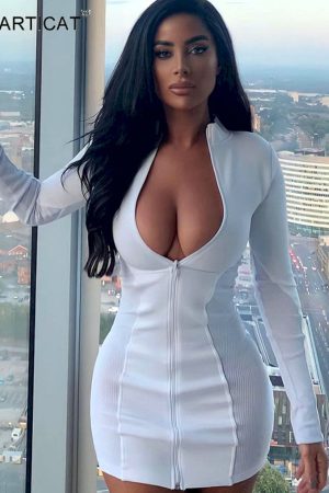 Vestidos de piel con cuello cuadrado