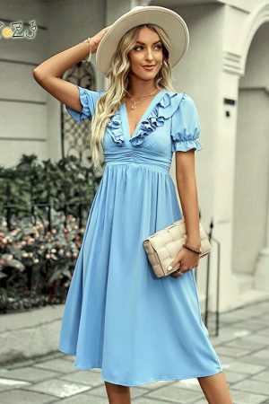 Vestidos midi azul de manga corta con escote triangular