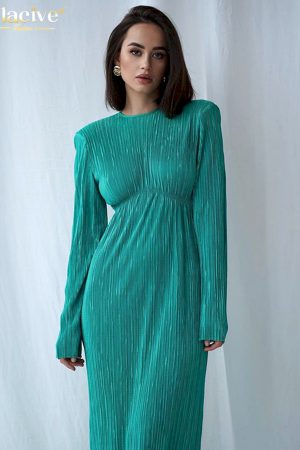 Vestidos verde plisado de manga larga para mujer. la moda prenda elegante